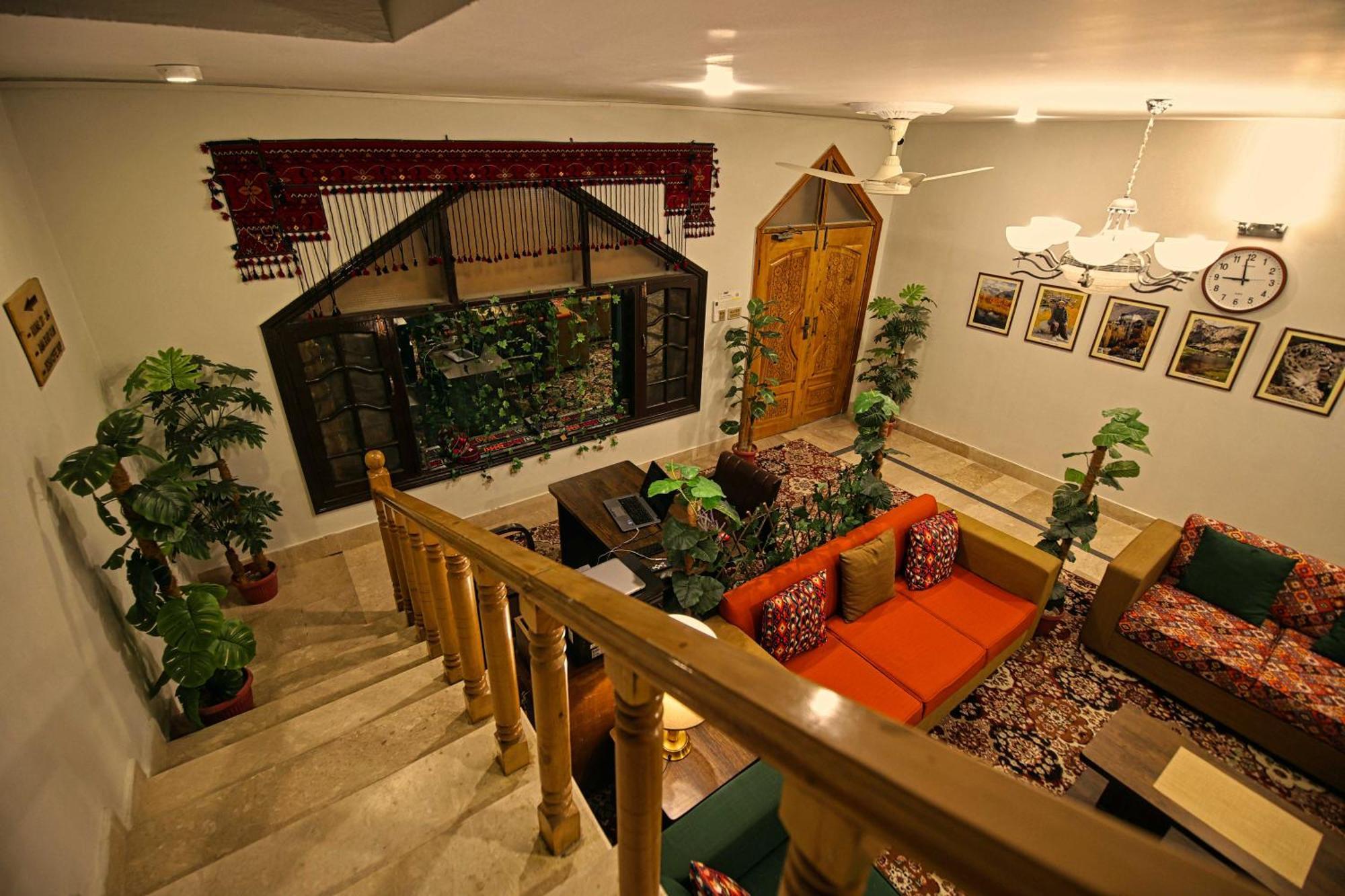 Oak Residency Hotel Gilgit Exterior photo