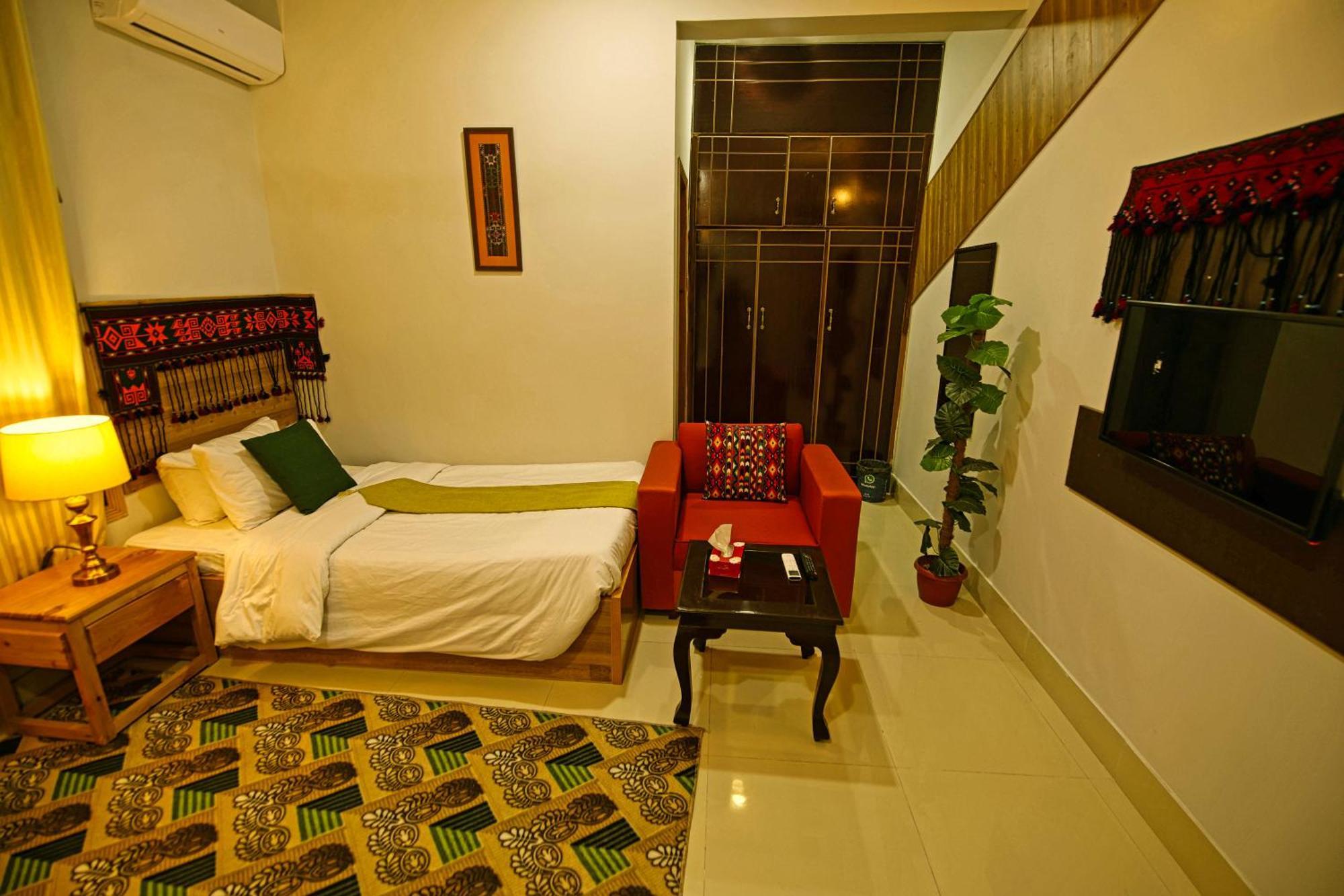 Oak Residency Hotel Gilgit Exterior photo